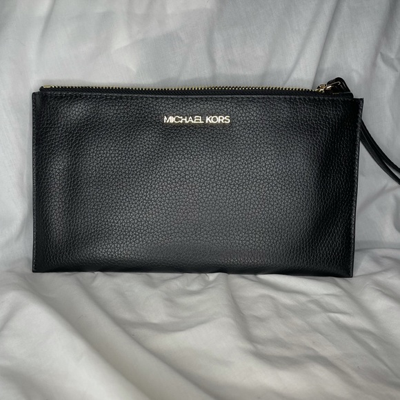 Michael Kors Handbags - Micheal Kors